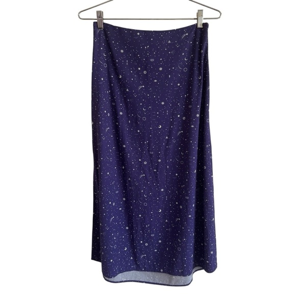 Marine Layer Ryan Midi Slip Skirt in Blue Celestial Print, Size 2 - Picture 6 of 11